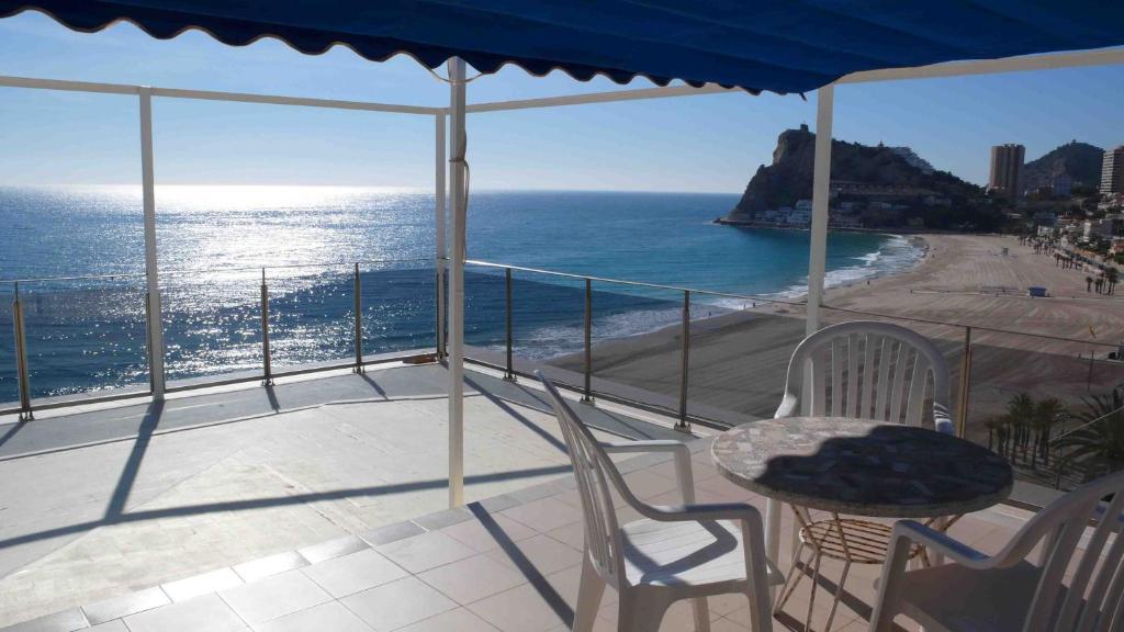 Apartamentos Ulia Μπένιντορμ Δωμάτιο φωτογραφία